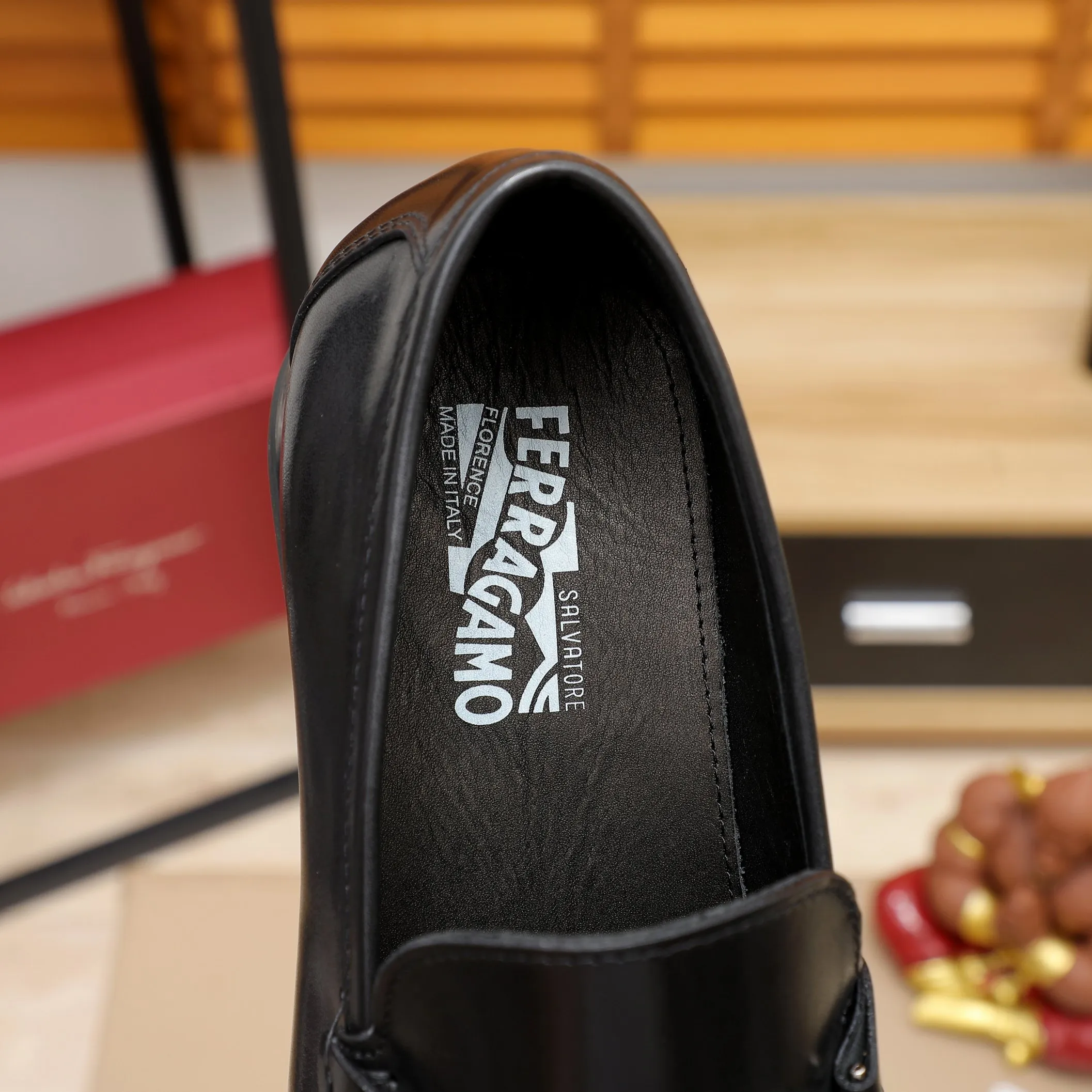 Men's shoes 💰540 🕷🕷🐂【Ferragamo】Ferragamo Popular fashionable casual shoes🇨🇳Official website counter 1:1 production, original mold opening💯Good quality visible, imported high-end first-layer waxed calfskin, water-dyed🐂leather lining🌿very clear texture, high-quality waterproof, non-slip and wear-resistant outsole🎋high quality and low price, truly handmade🍓Black optional! Code number 38-45……
